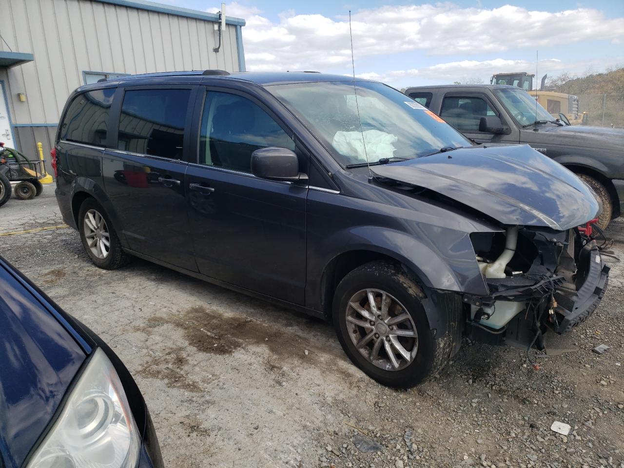 Dodge Caravan Sxt Image 3
