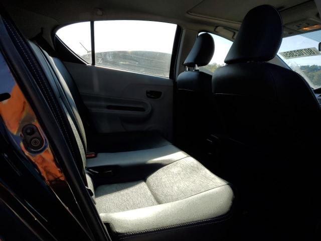 Toyota Prius Image 2