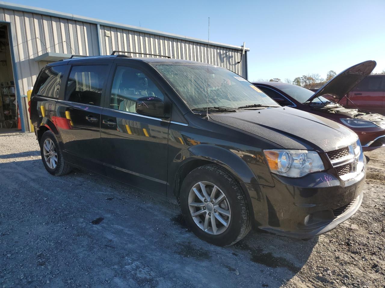 Dodge Caravan Sxt Image 4