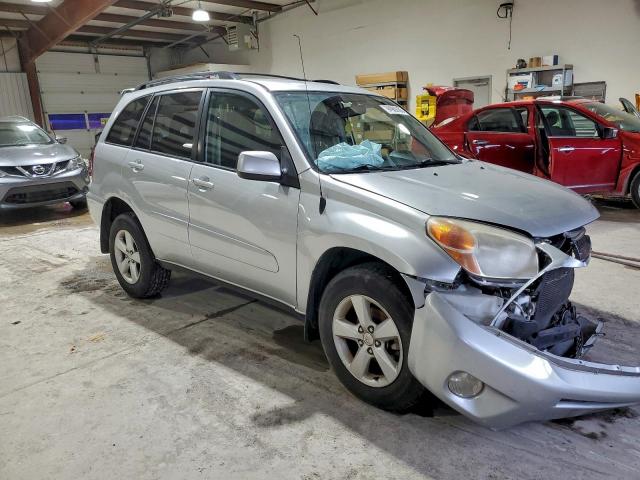 Toyota RAV4 Image 10
