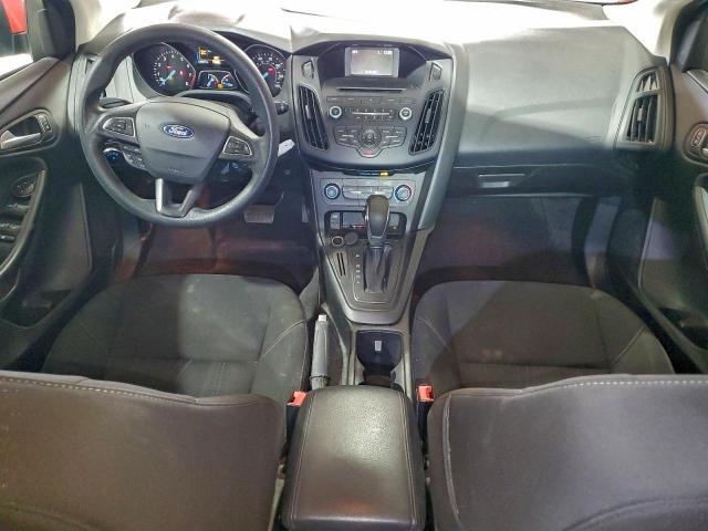 Ford Focus Se Image 11