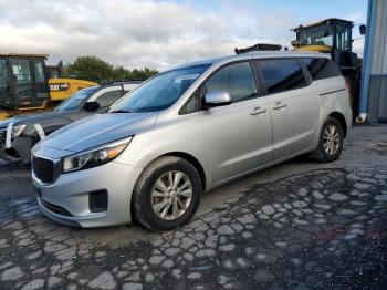  Salvage Kia Sedona