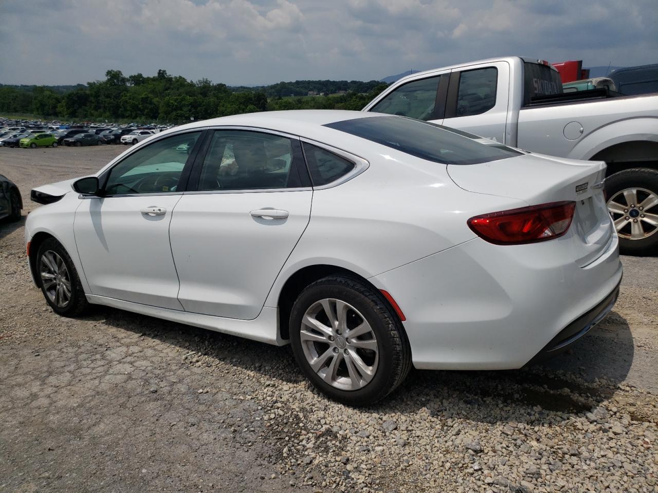 Chrysler 200 Limited Image 10