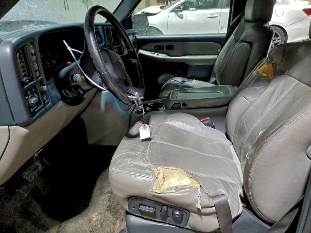 Chevrolet Suburban K1500 Image 12