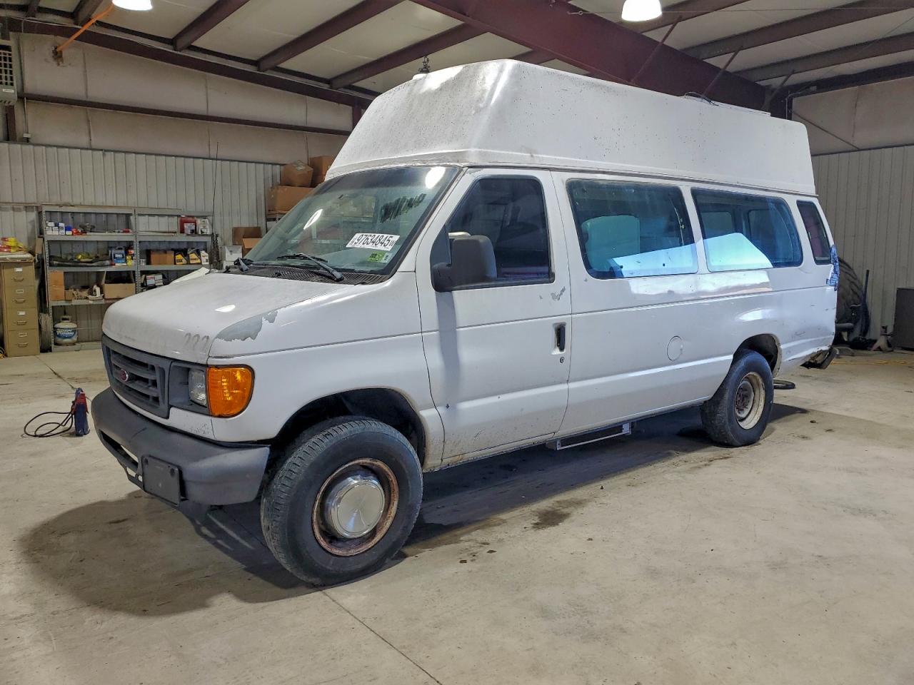 Ford Econoline E350 Super Duty Van Image 1