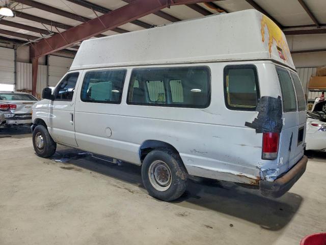 Ford Econoline E350 Super Duty Van Image 3