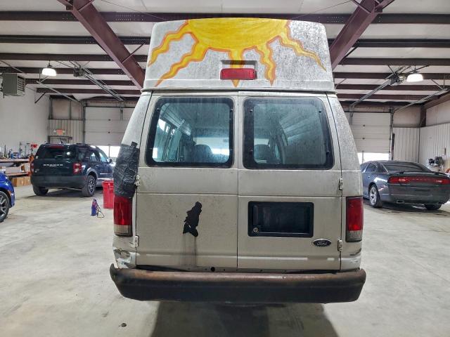 Ford Econoline E350 Super Duty Van Image 5