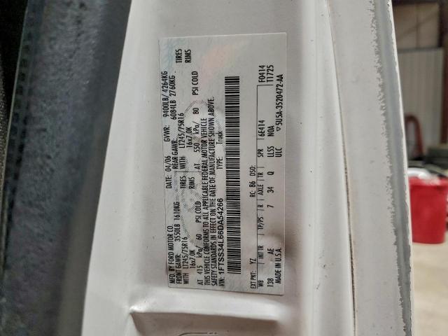 Ford Econoline E350 Super Duty Van Image 11