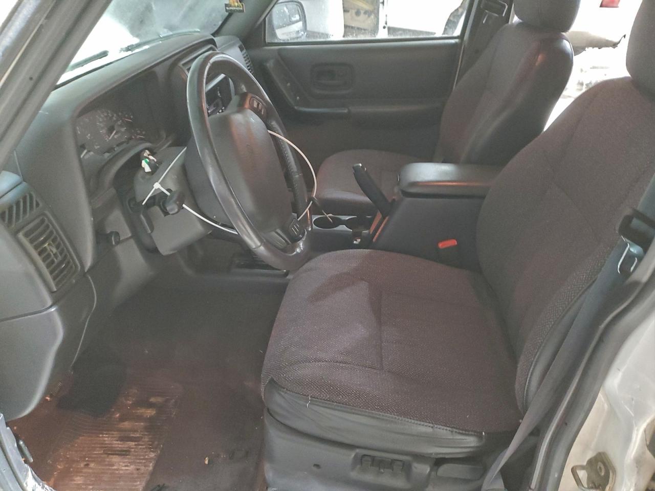 Jeep Cherokee Classic Image 4