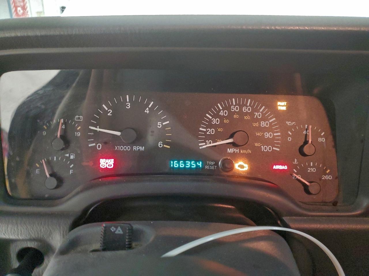 Jeep Cherokee Classic Image 7