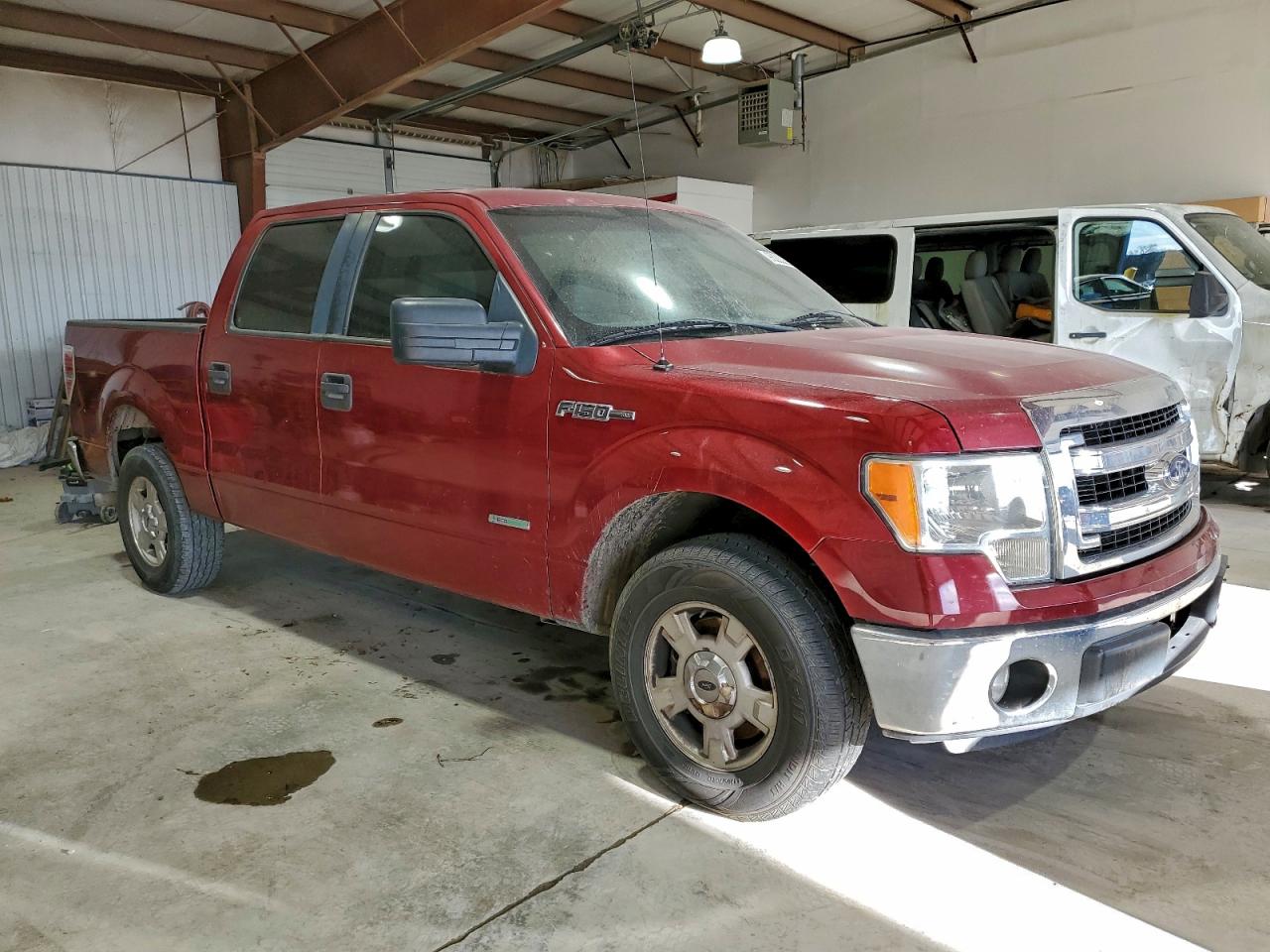 Ford F-150 Supercrew Image 6