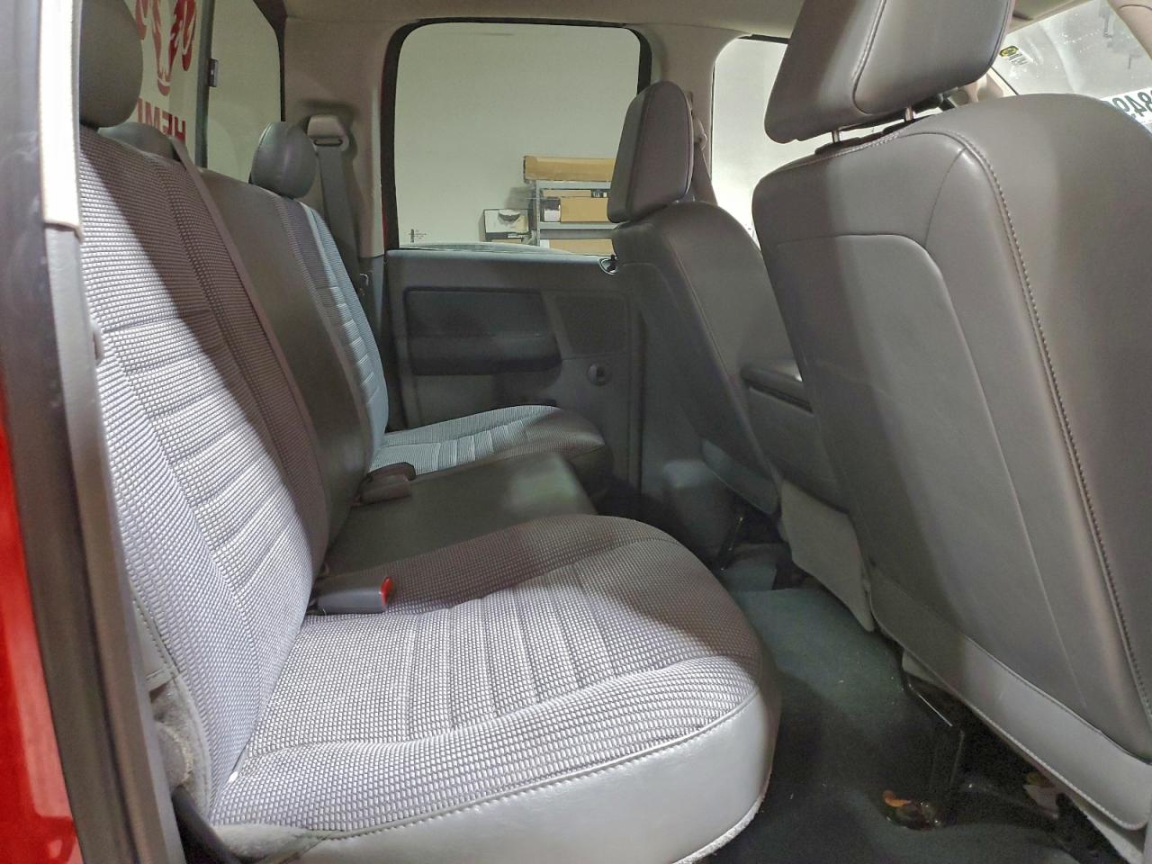 Dodge Ram 1500 St Image 12