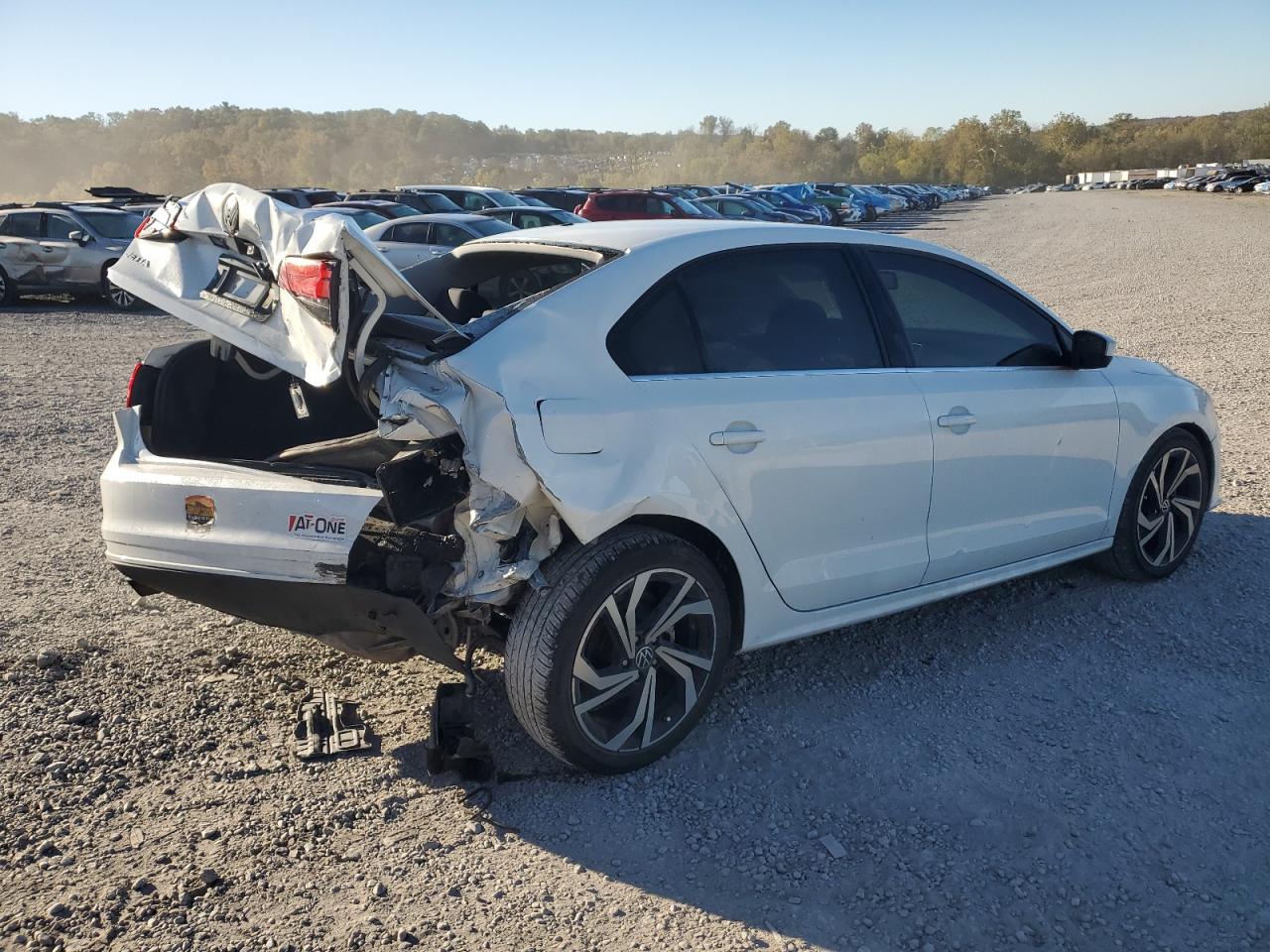 Volkswagen Jetta S Image 4