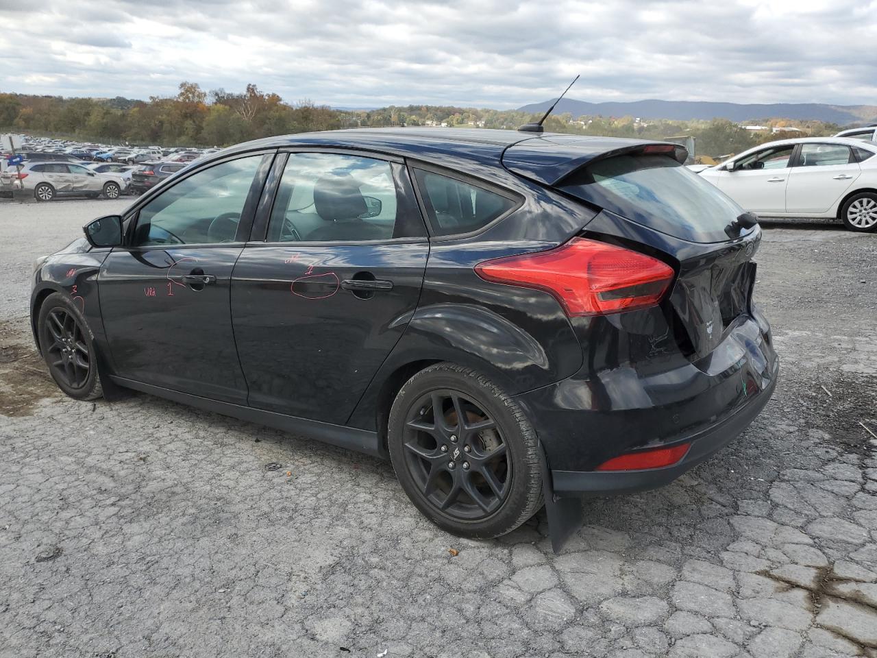 Ford Focus Se Image 6