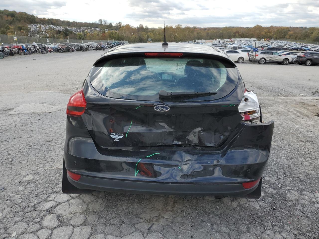 Ford Focus Se Image 11
