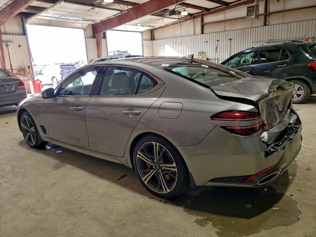 Genesis G70 Base Base Image 8