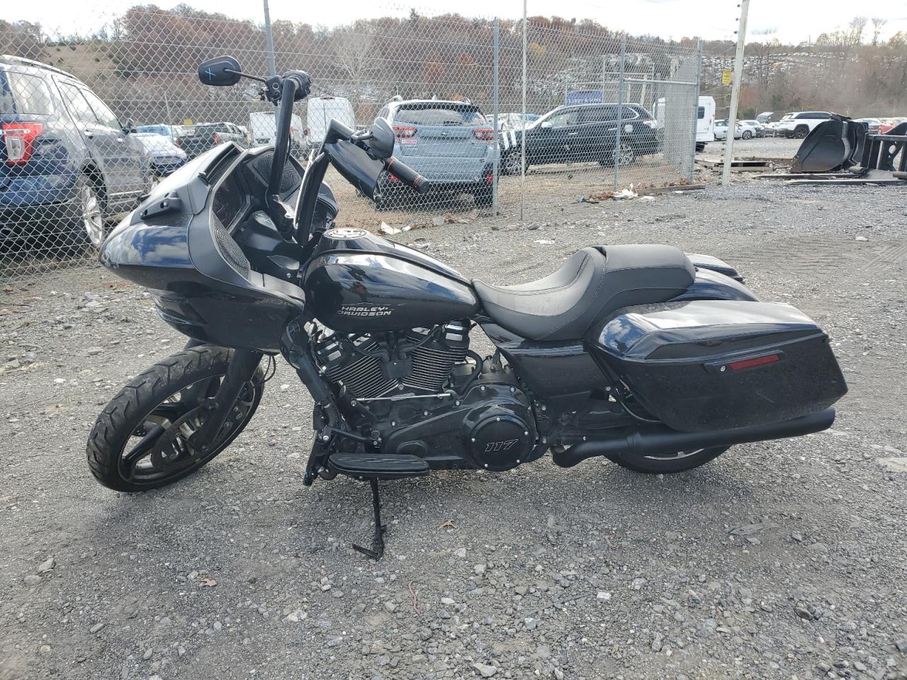 Harley-Davidson Fl Image 3