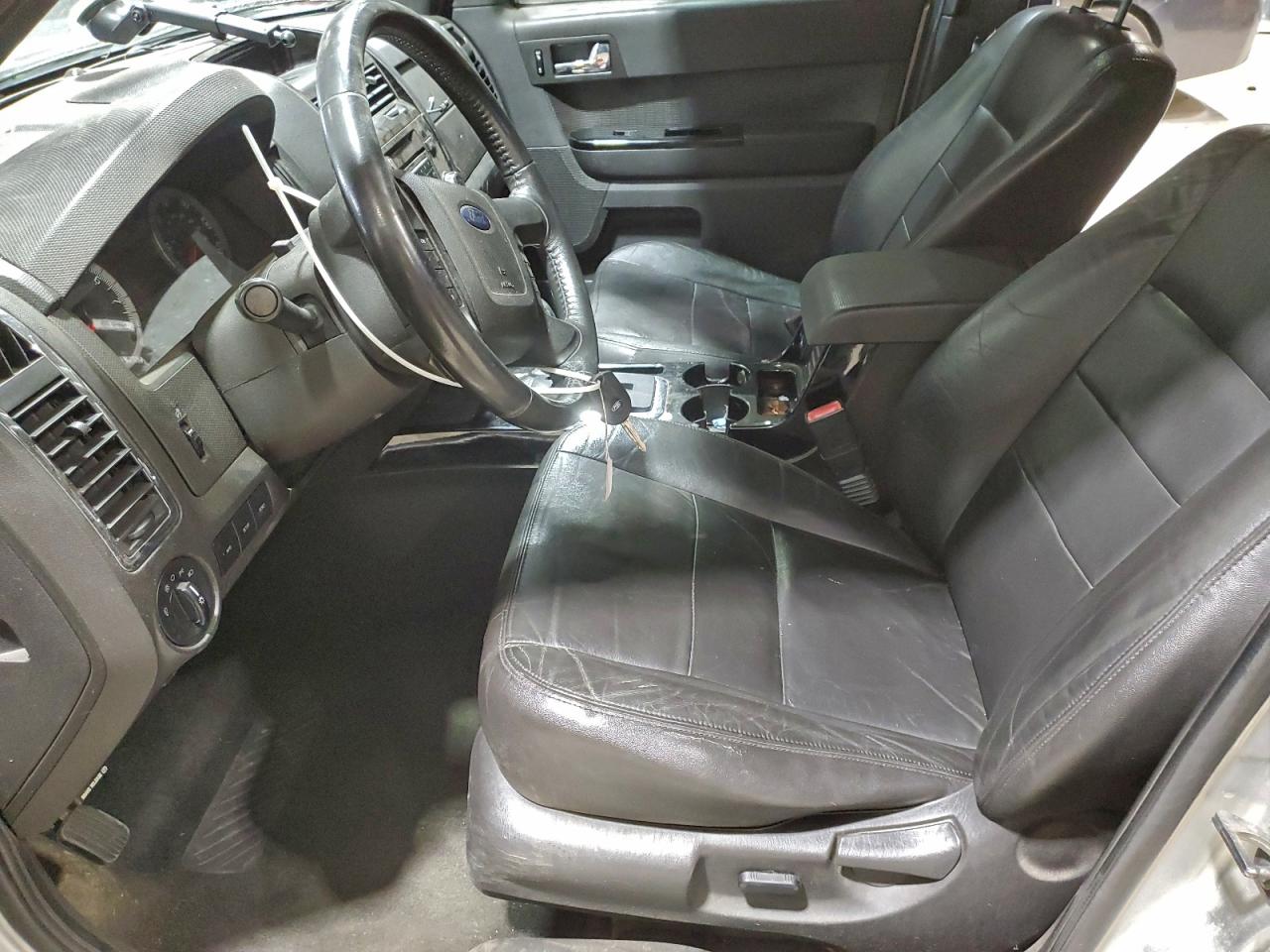 Ford Escape Limited Image 3