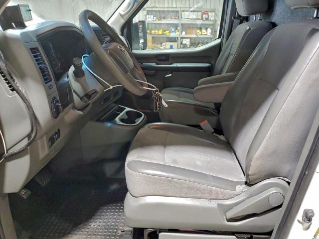 Nissan Nv 2500 S Image 8