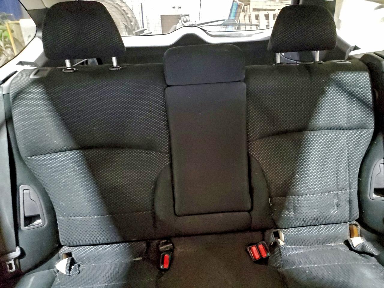 Subaru Outback 2.5i Premium Image 8