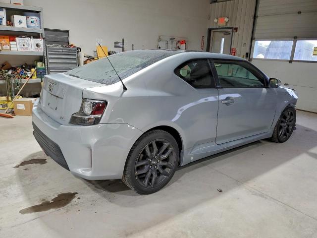 Toyota Scion Image 2