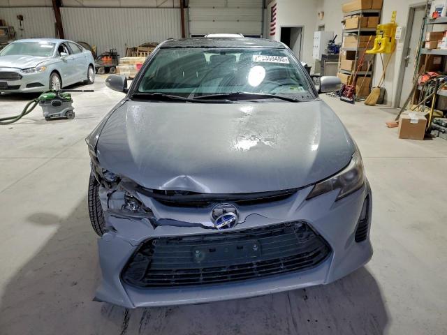 Toyota Scion Image 7