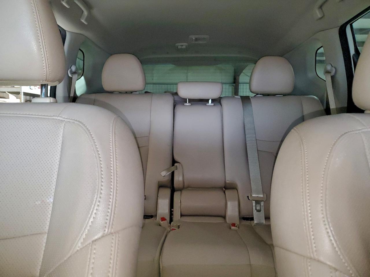 Nissan Rogue S Image 7