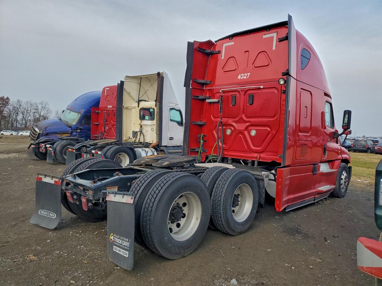 Freightliner Cascadia 1 Image 4