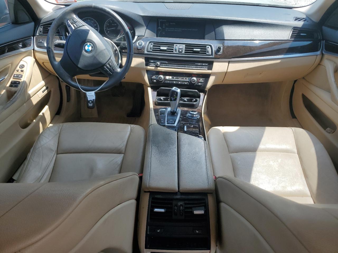 BMW 5 Series Xi Image 3