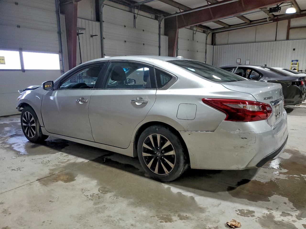 Nissan Altima 2.5 Image 3