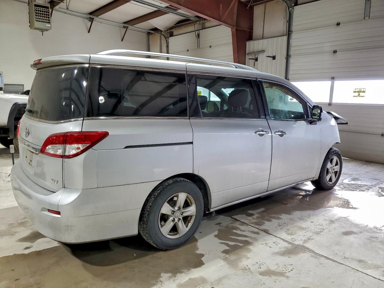 Nissan Quest S Image 2