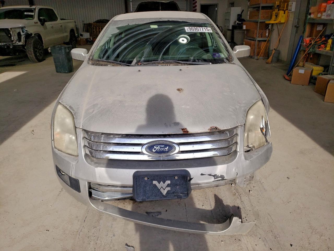 Ford Fusion Se Image 11