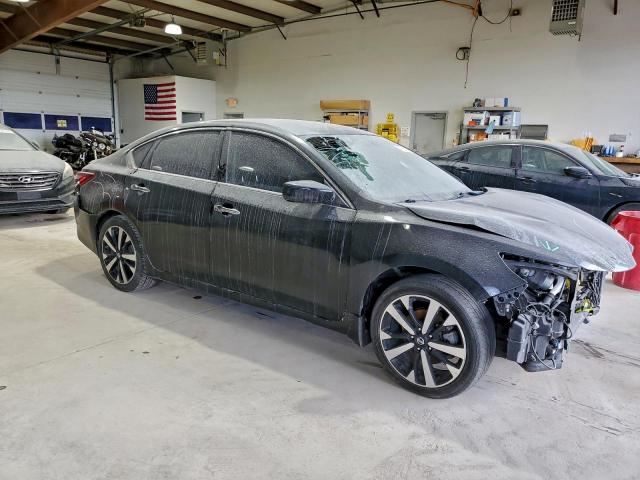 Nissan Altima 2.5 Image 4