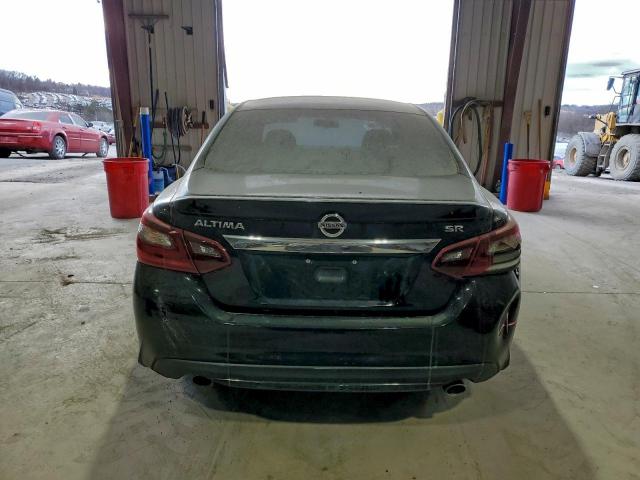 Nissan Altima 2.5 Image 2