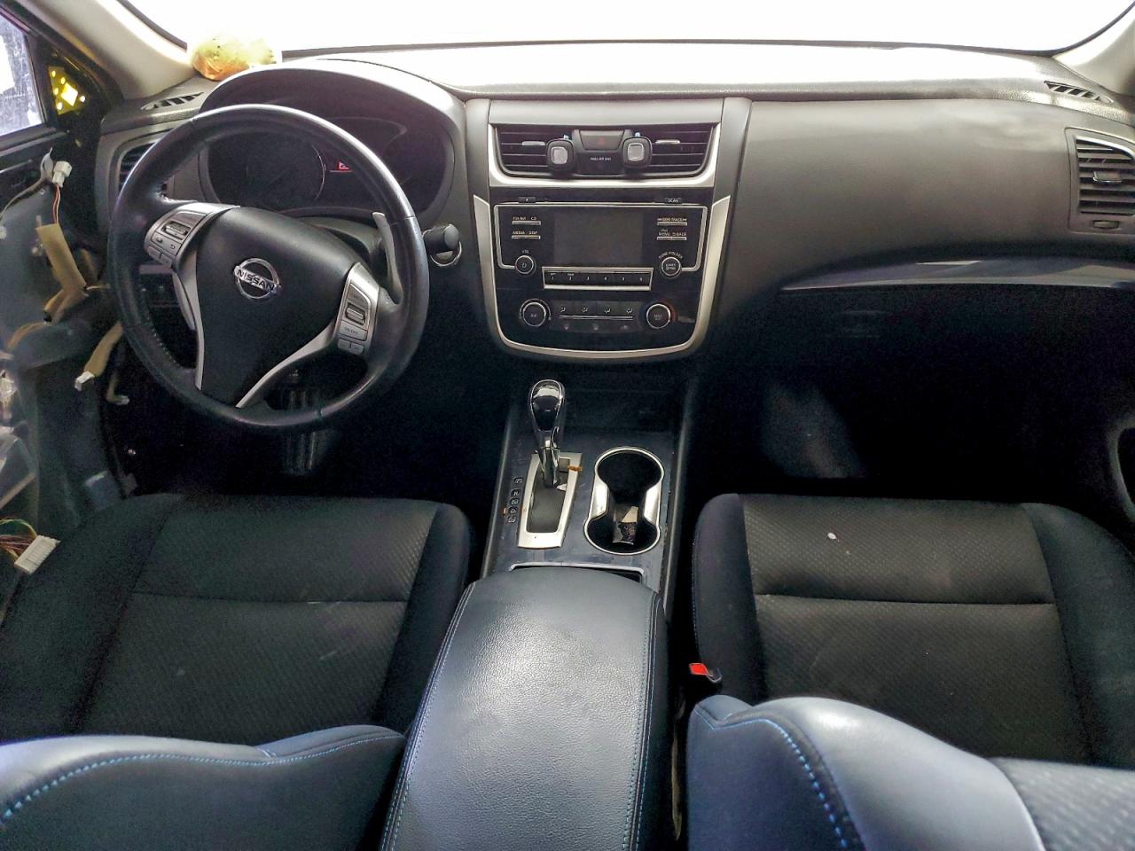 Nissan Altima 2.5 Image 8