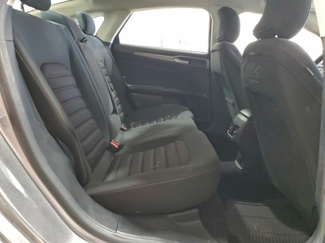 Ford Fusion Se Image 7