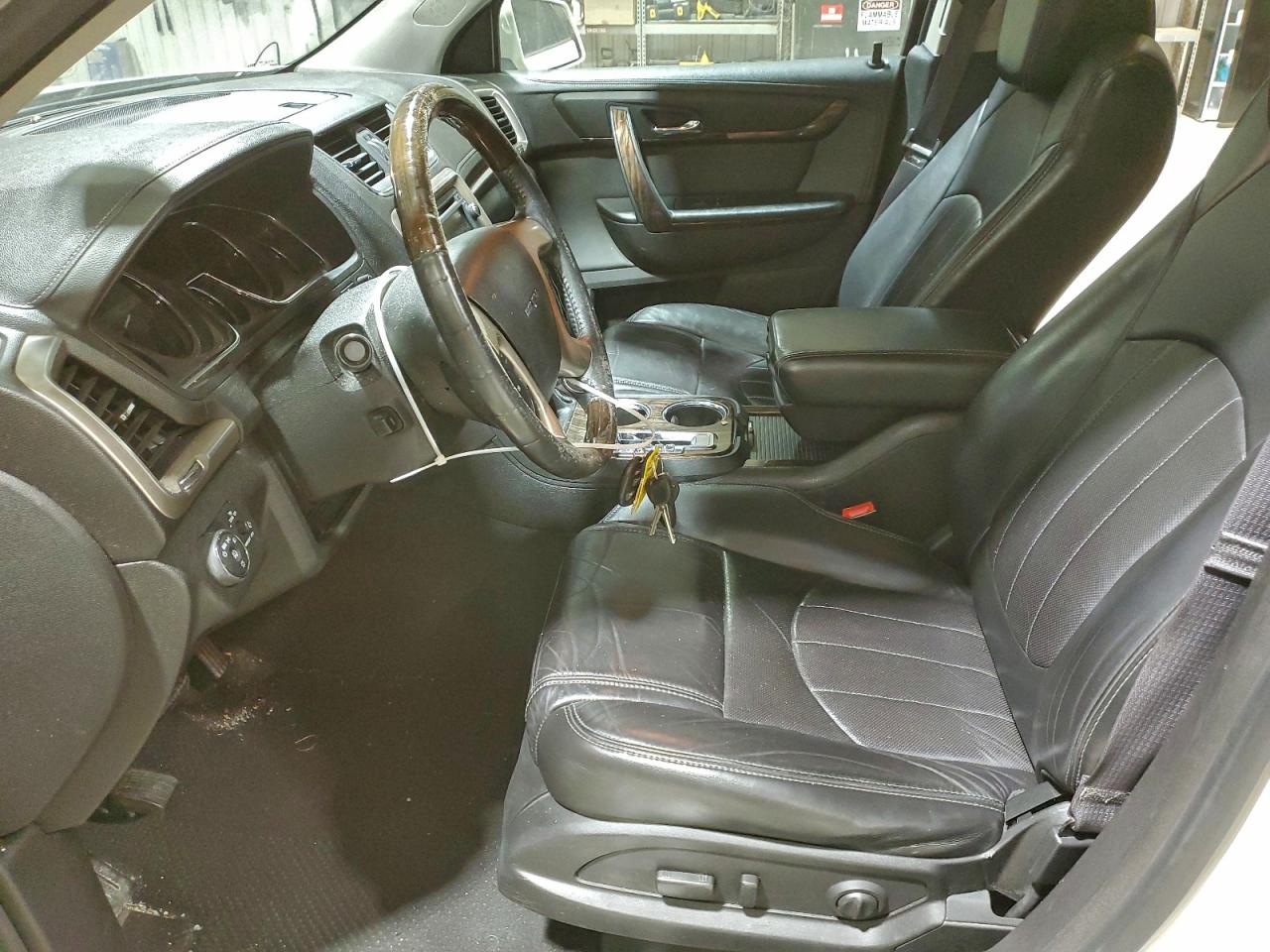 GMC Acadia Denali Image 6