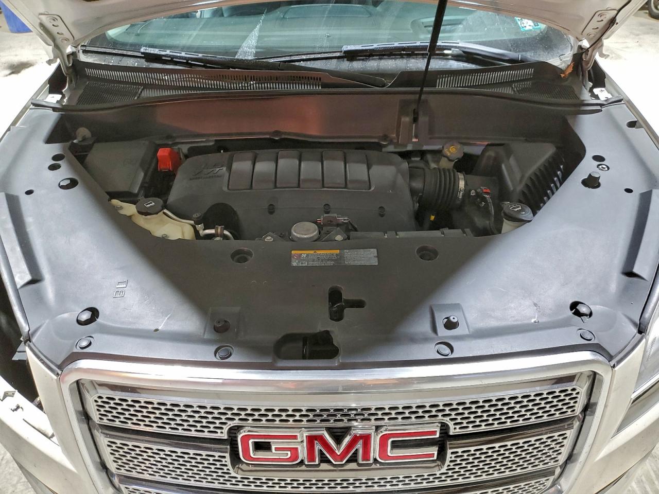 GMC Acadia Denali Image 2