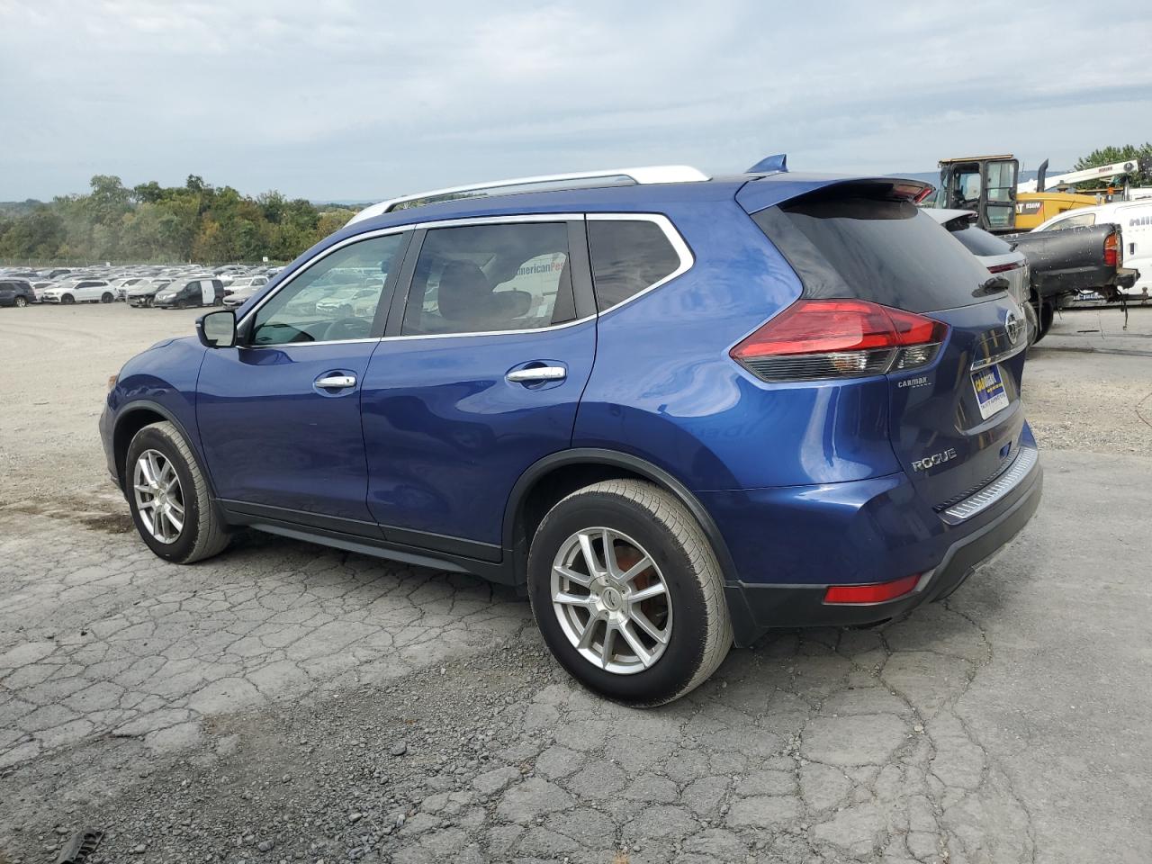 Nissan Rogue S Image 4