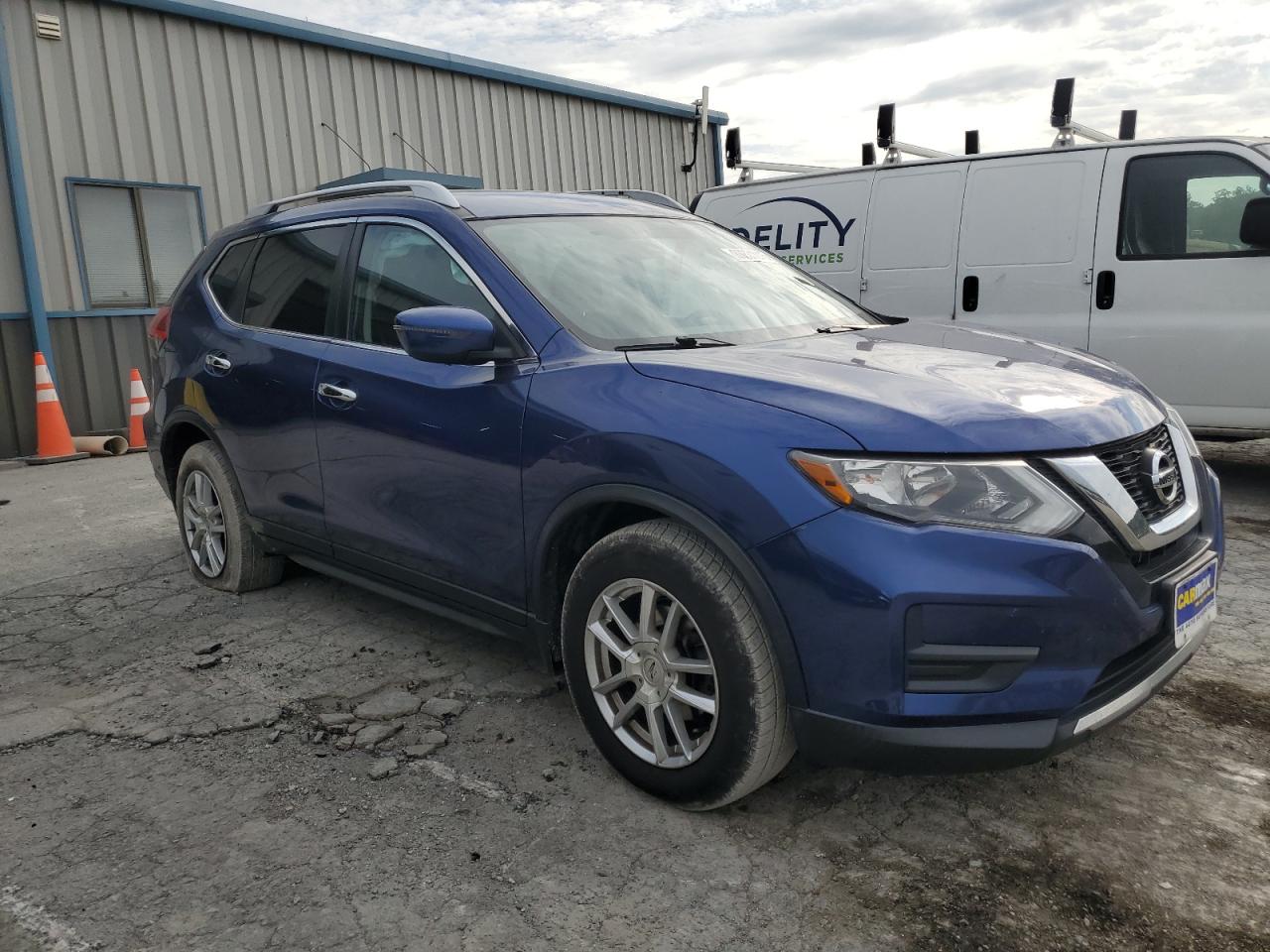 Nissan Rogue S Image 6