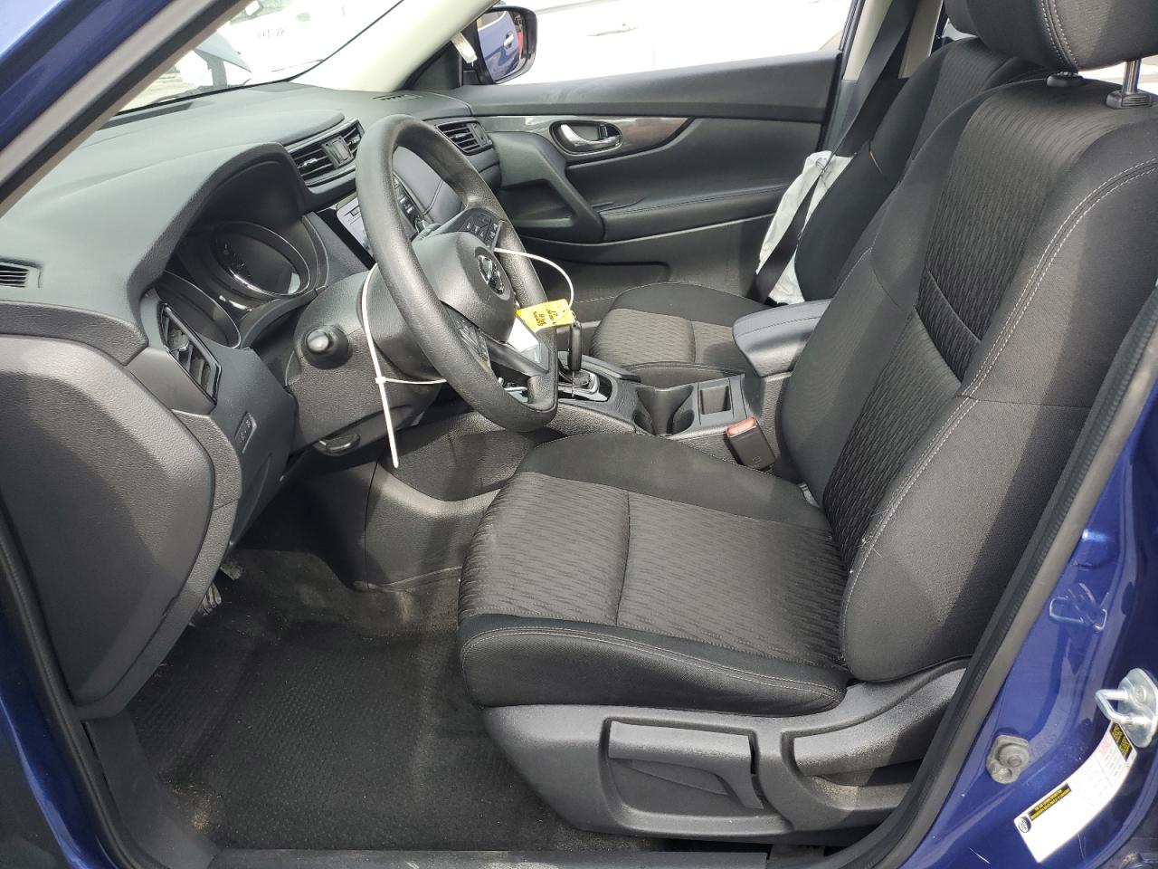 Nissan Rogue S Image 2