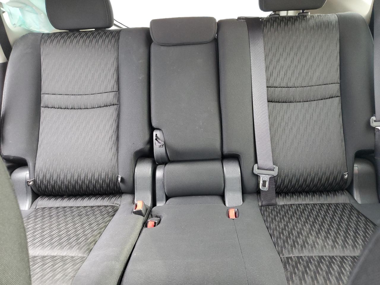 Nissan Rogue S Image 11