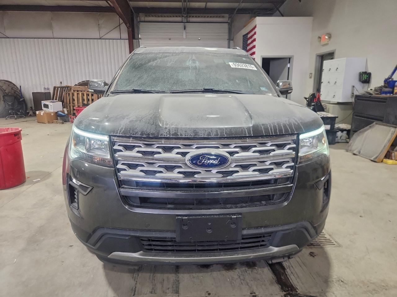 Ford Explorer Xlt Image 10