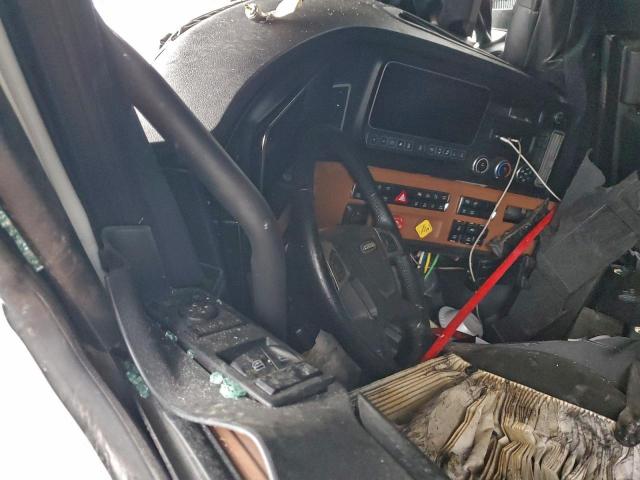 Freightliner Cascadia 1 Image 4