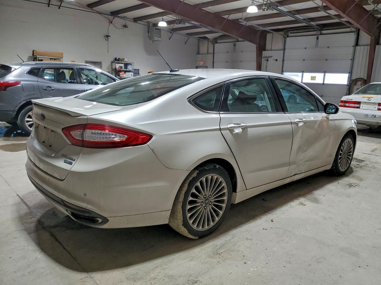 Ford Fusion Titanium Image 11