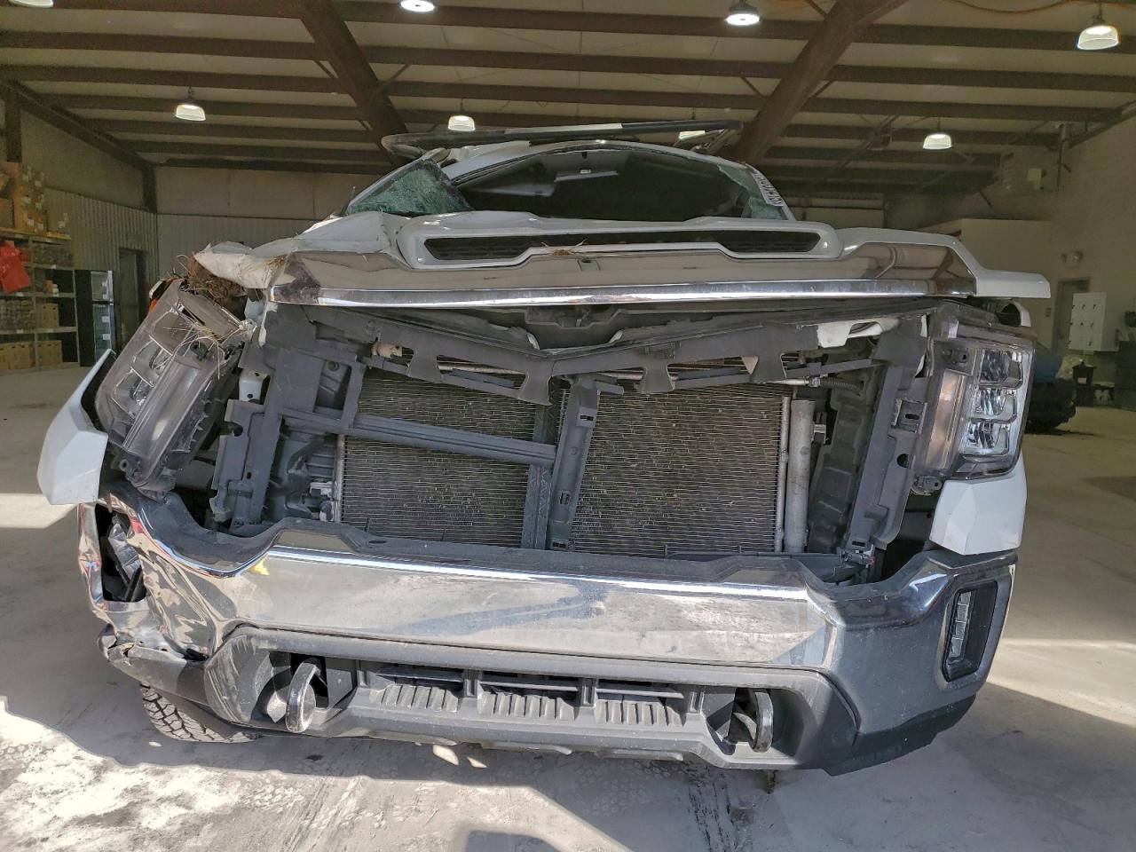 GMC Sierra K2500 Sle Image 4