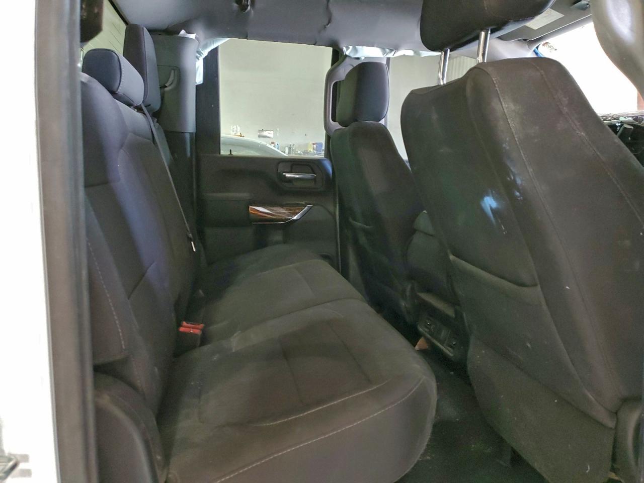 GMC Sierra K2500 Sle Image 9