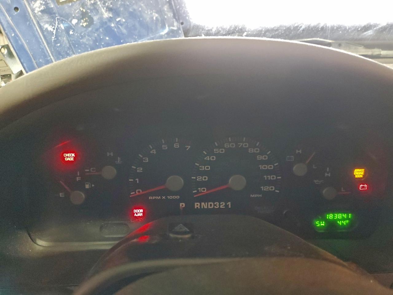 Ford Explorer Xlt Image 11