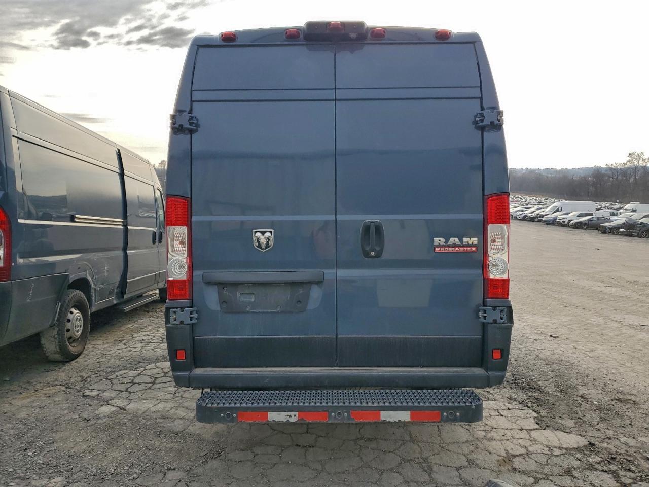 Ram Promaster 3500 High Image 4