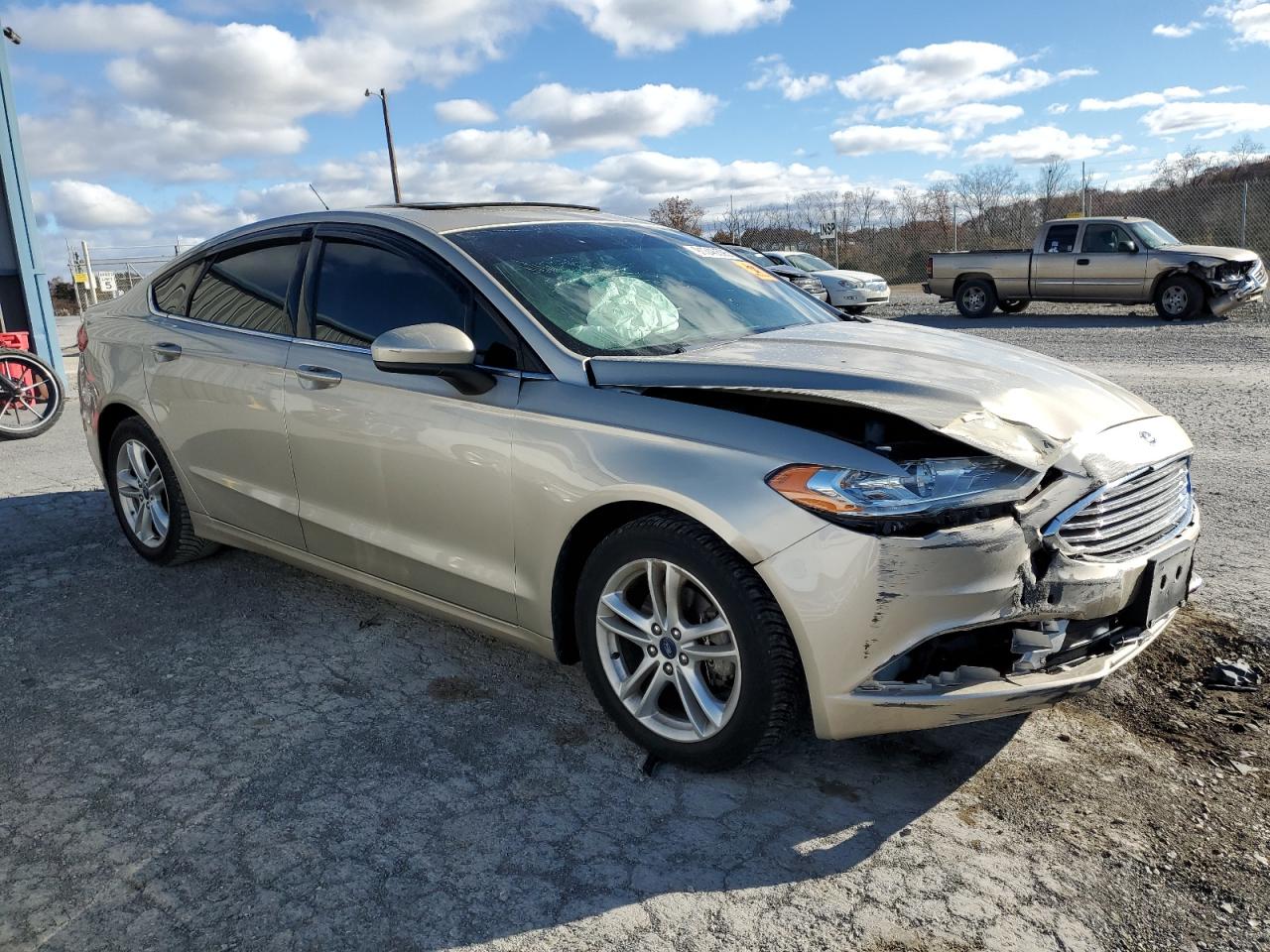 Ford Fusion Se Image 6